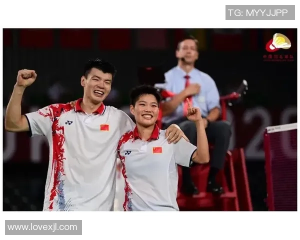 成都与重庆羽毛球队赛后复盘团队协作的精彩瞬间与经验分享