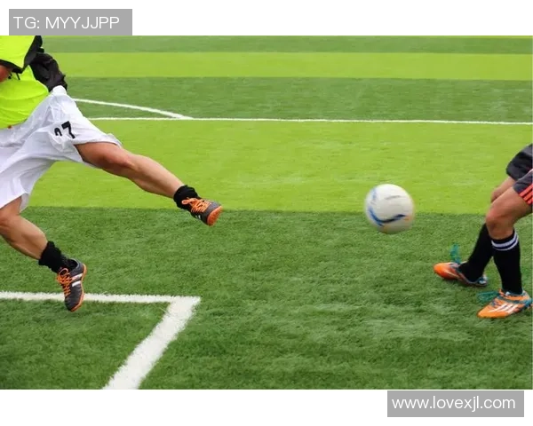 足球明星之女独家访谈揭秘成长故事与未来梦想